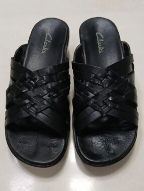 Clarks Women’s Black Woven Leather Slide Mules